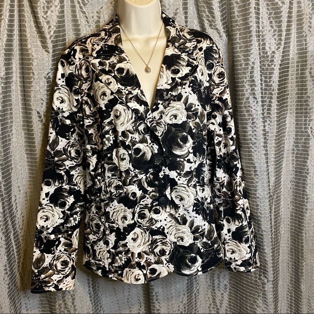 Coldwater Creek | White Black Roses Medium Jacket